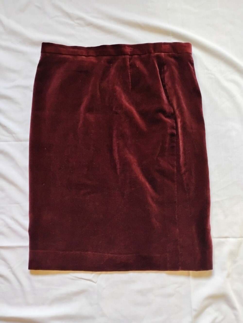 Vintage Escada Margaretha Ley Burgundy Cotton Velvet Pencil Skirt - Size 42 (US